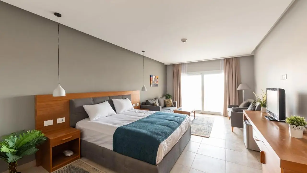 الفندق ميرال - العين السخنة